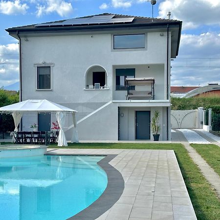 Appartamento In Villa Con Piscina Privata E Jacuzzi Ad Uso Esclusivo Rivarolo Canavese Zewnętrze zdjęcie