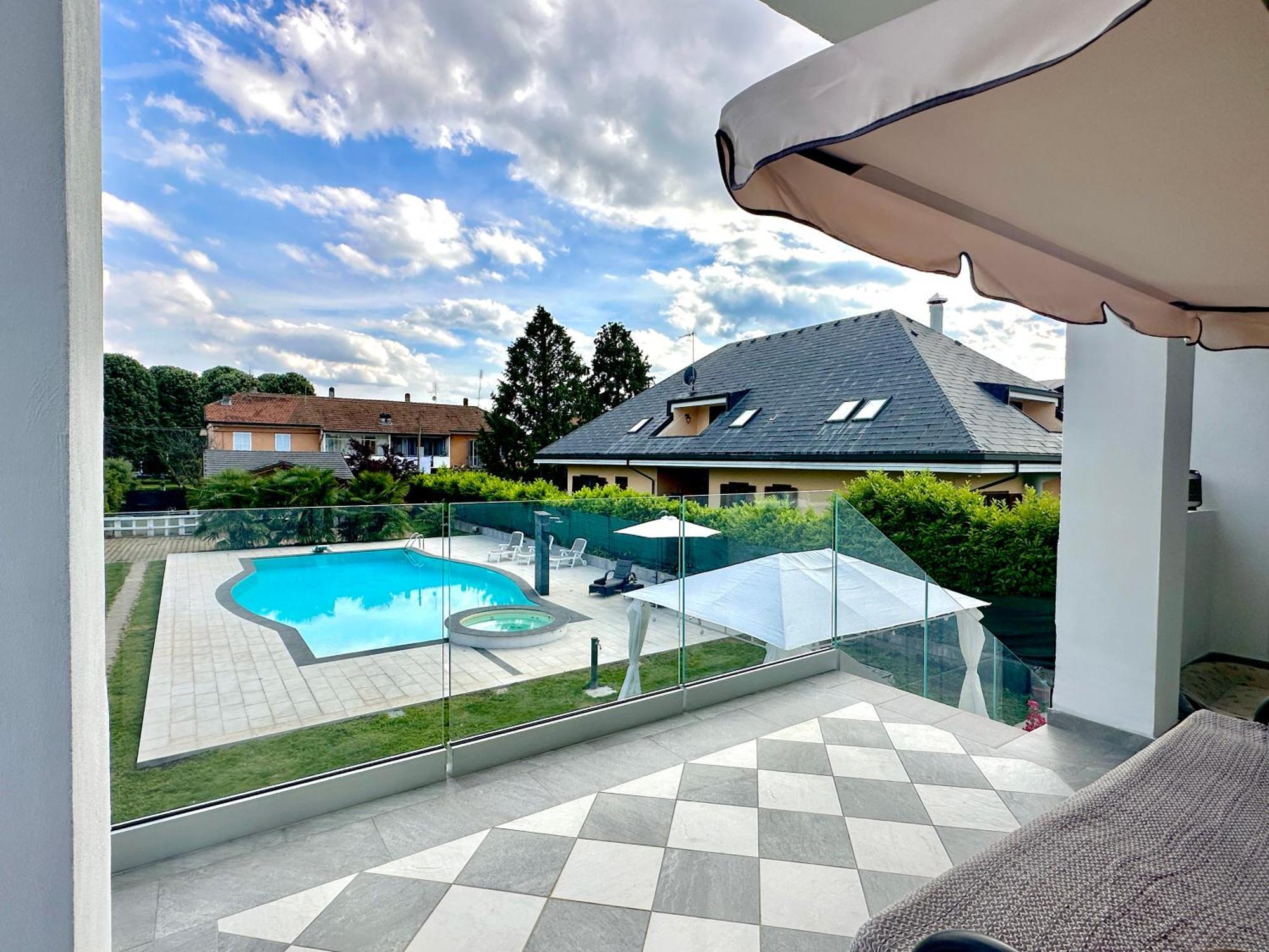 Appartamento In Villa Con Piscina Privata E Jacuzzi Ad Uso Esclusivo Rivarolo Canavese Zewnętrze zdjęcie
